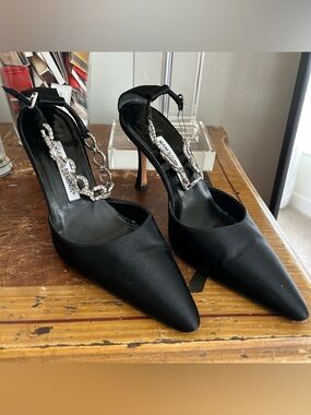 Manolo Blahnik Sz 38 Black Satin Pointed Toe Heels Crystal Ankle Strap Accent